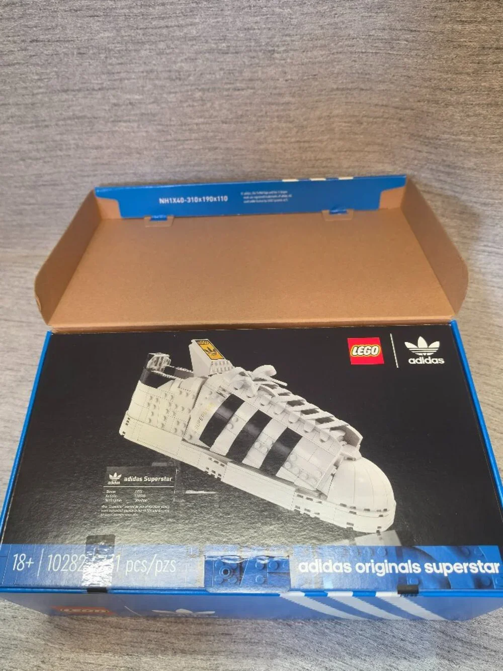 Lego Icons adidas Originals Superstar 10282